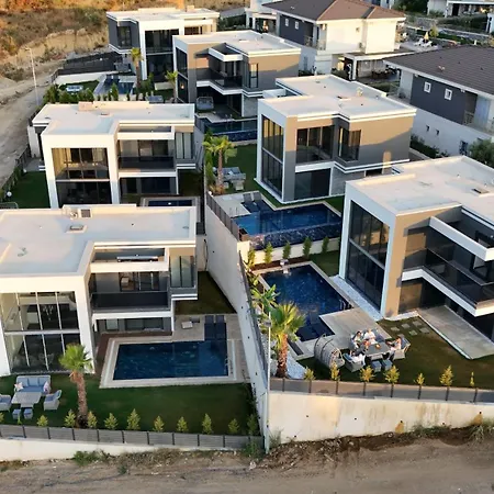 Spacegardenvillas Vilă *